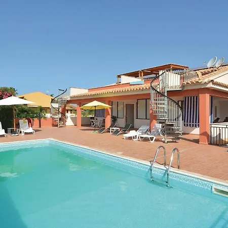Apartament Apt, 4 *