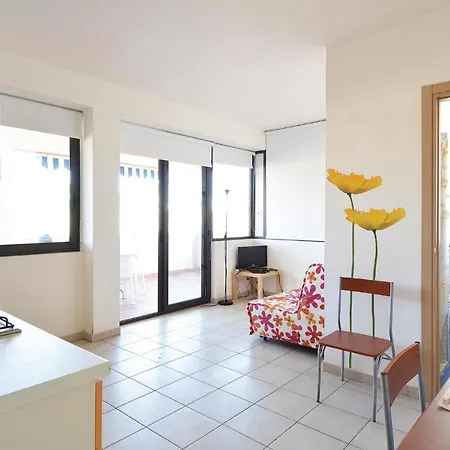 Apt, 4 * Punta Secca